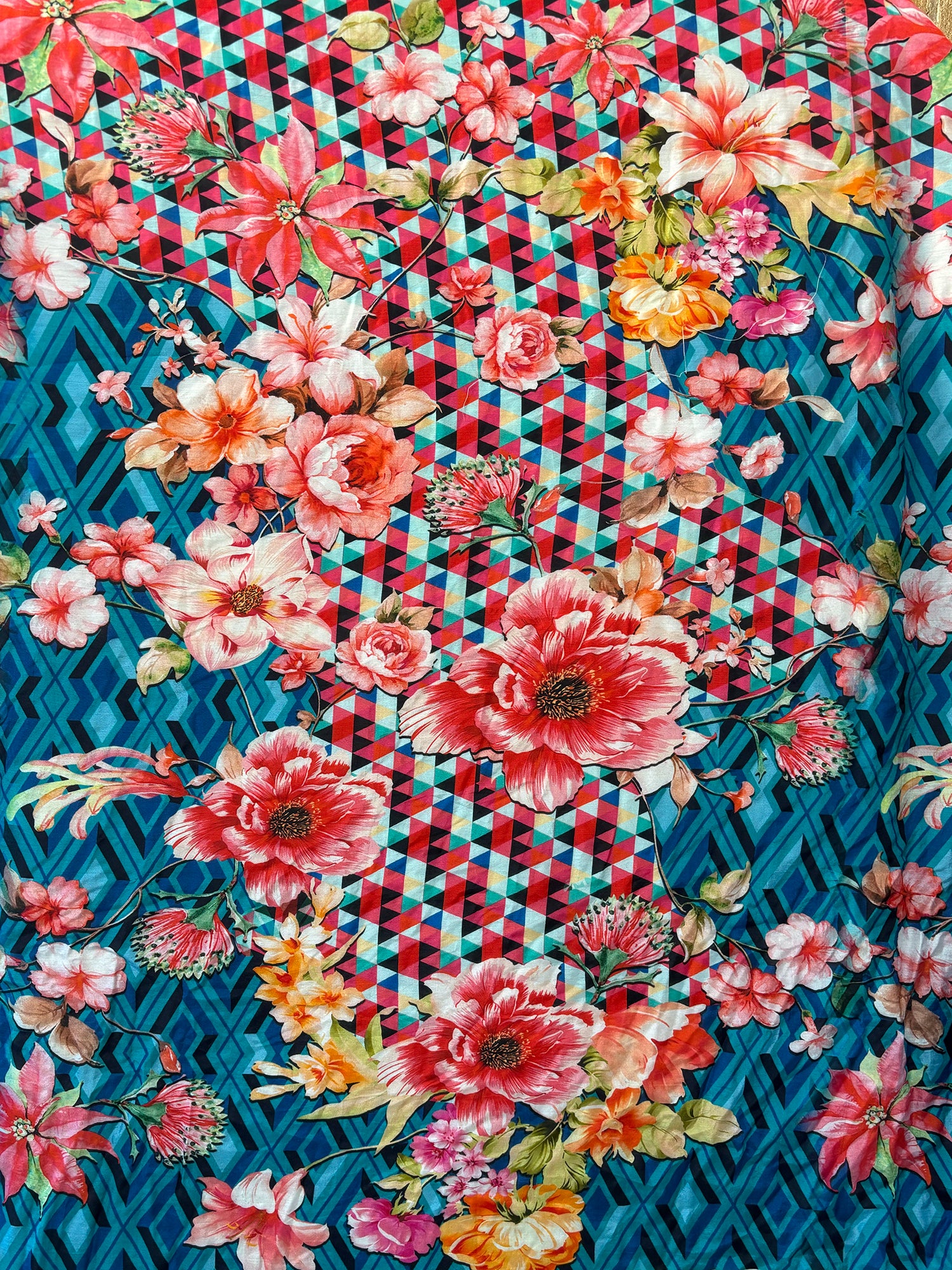 Cienna Floral Diamond V-Neck Top - Print