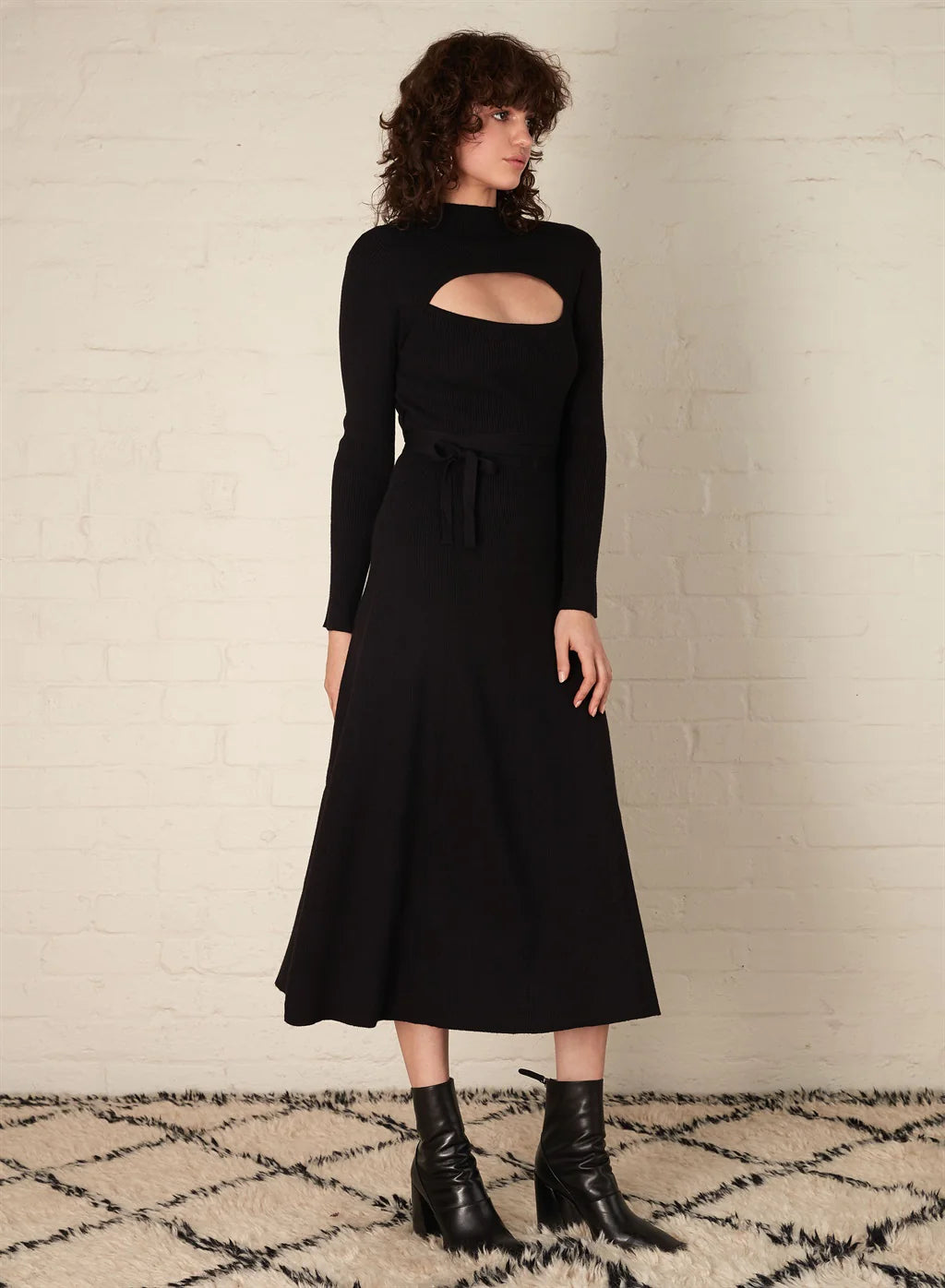 Esmaee Cara Knit Dress - Black