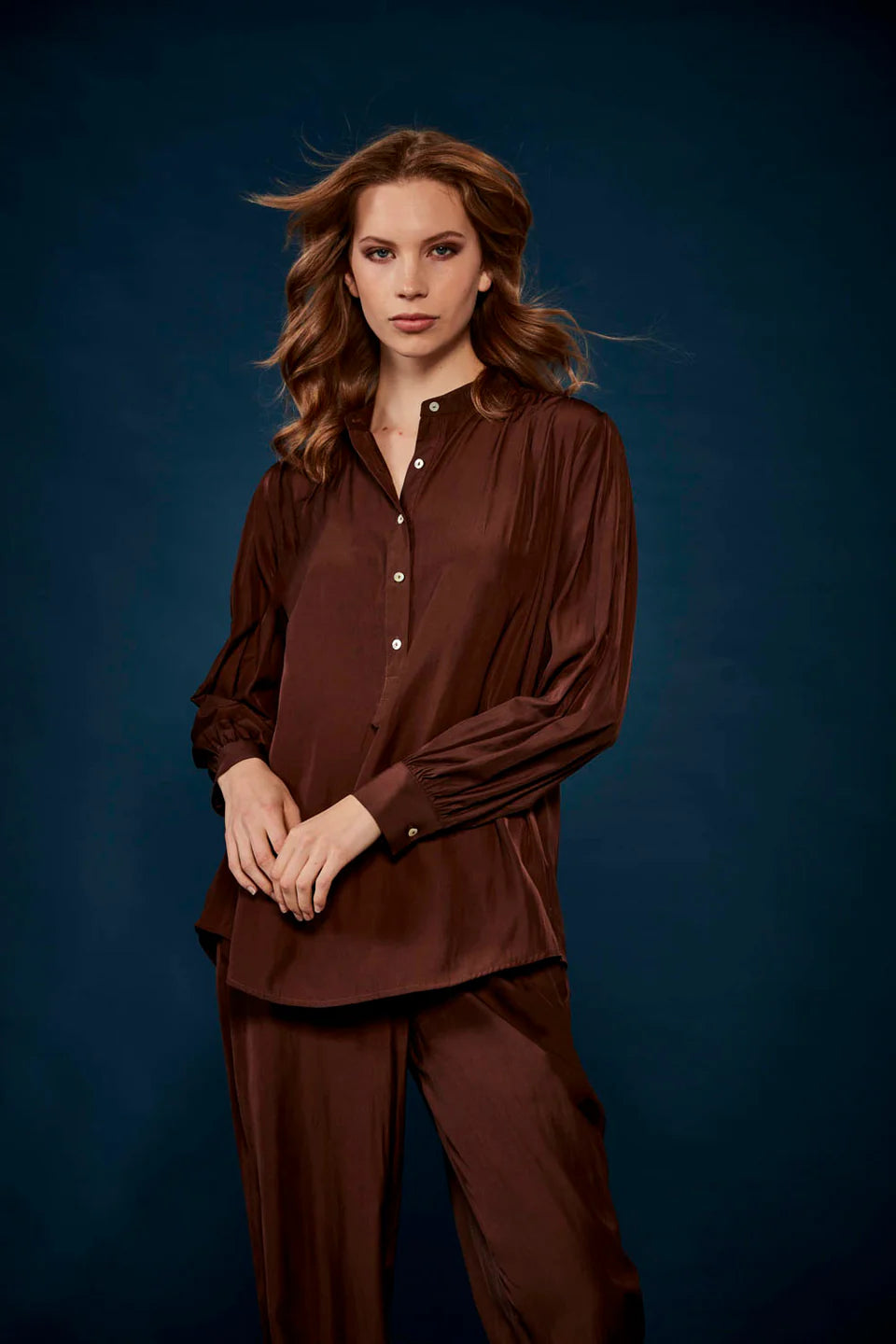 Glide by Verge Seattle Shirt - Chocolate