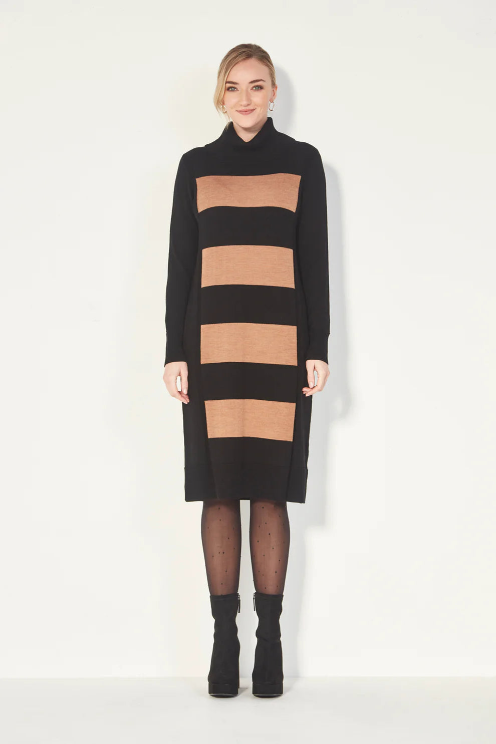 Verge King Dress - Black/ Stripe